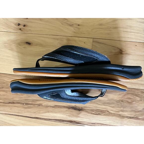 REEF Men's Black  L-16 SAV Flip Flops Sandals Size 9 Faux Vegan Leather Strap - Picture 3 of 8